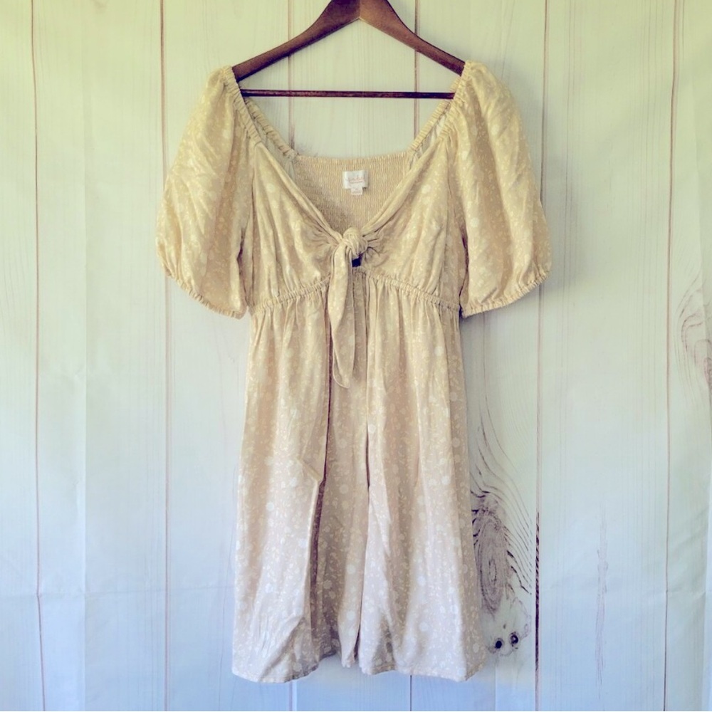 Ingrid + Isabel Maternity Dress, M, Floral Print, Short Sleeve, Like New, EUC
